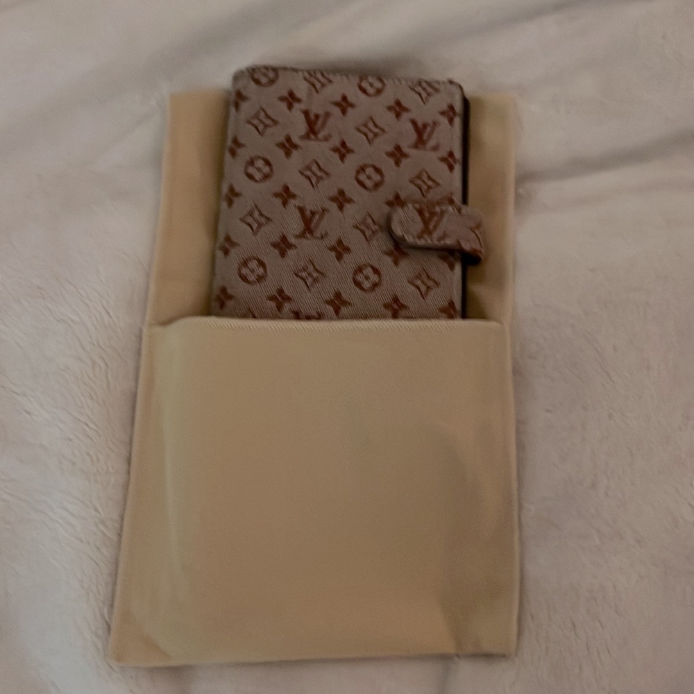 Louis Vuitton Small Agenda Rare pink vintage🩷